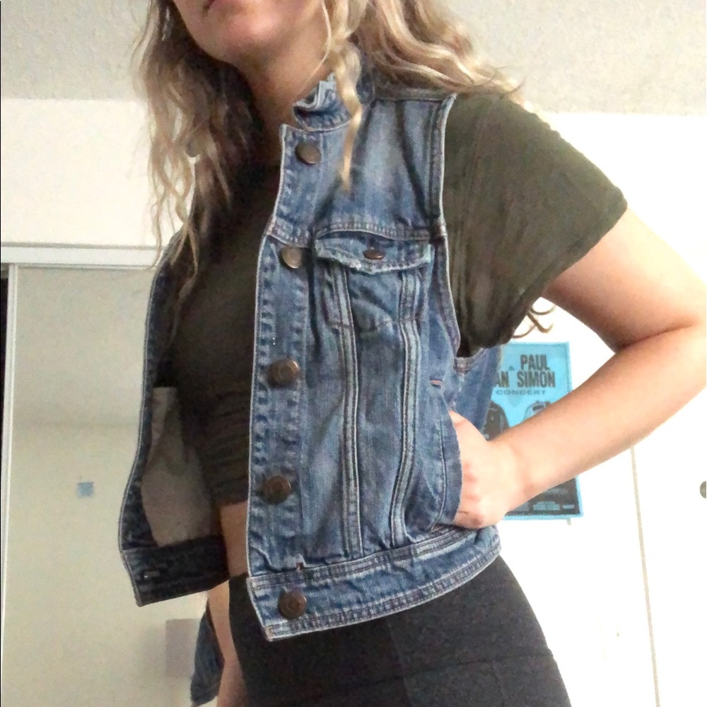 American Eagle Jean Vest